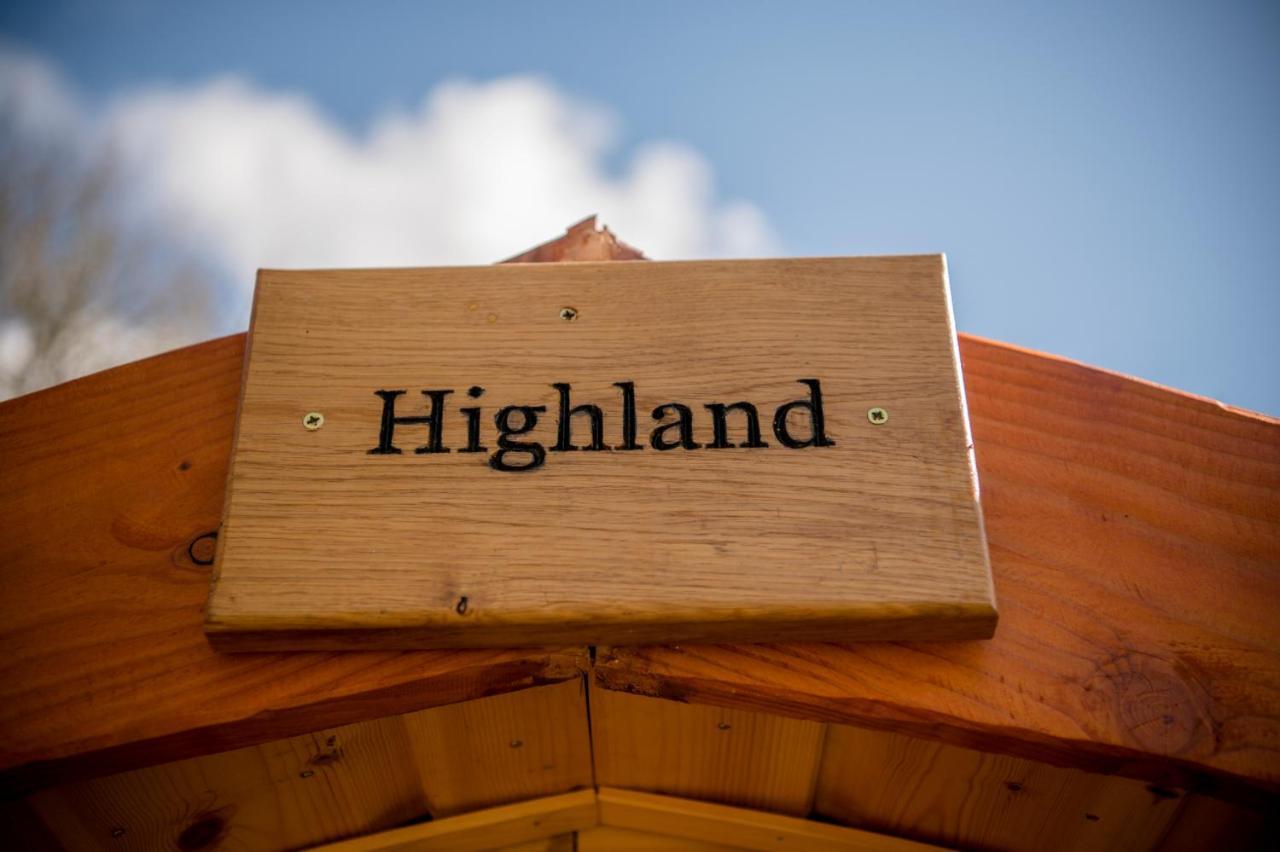 Highland & Transylvania Glamping Pods Roybridge Eksteriør bilde