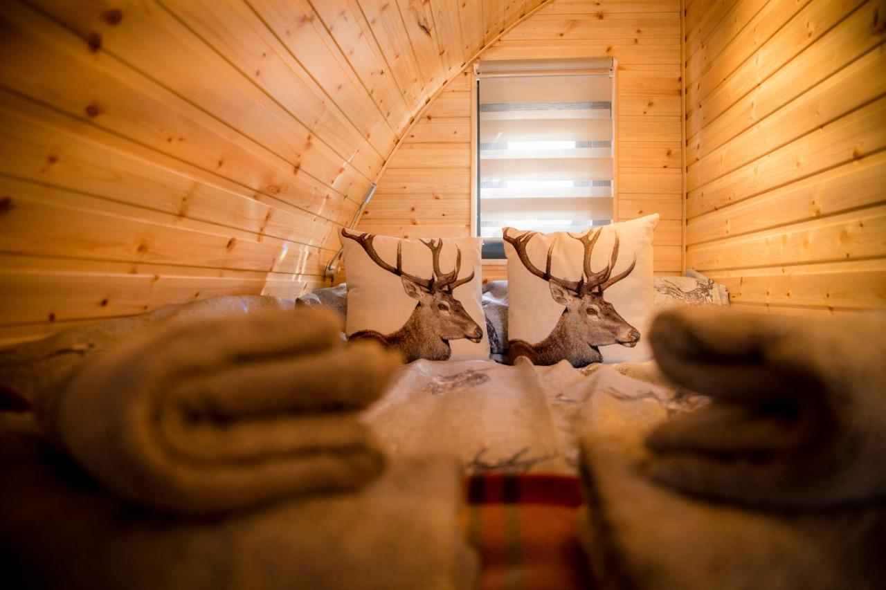 Highland & Transylvania Glamping Pods Roybridge Eksteriør bilde