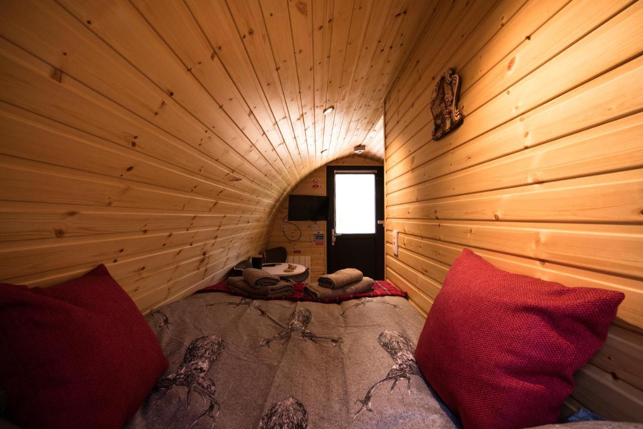 Highland & Transylvania Glamping Pods Roybridge Eksteriør bilde