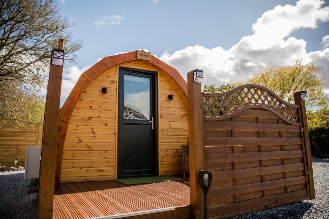 Highland & Transylvania Glamping Pods Roybridge Eksteriør bilde